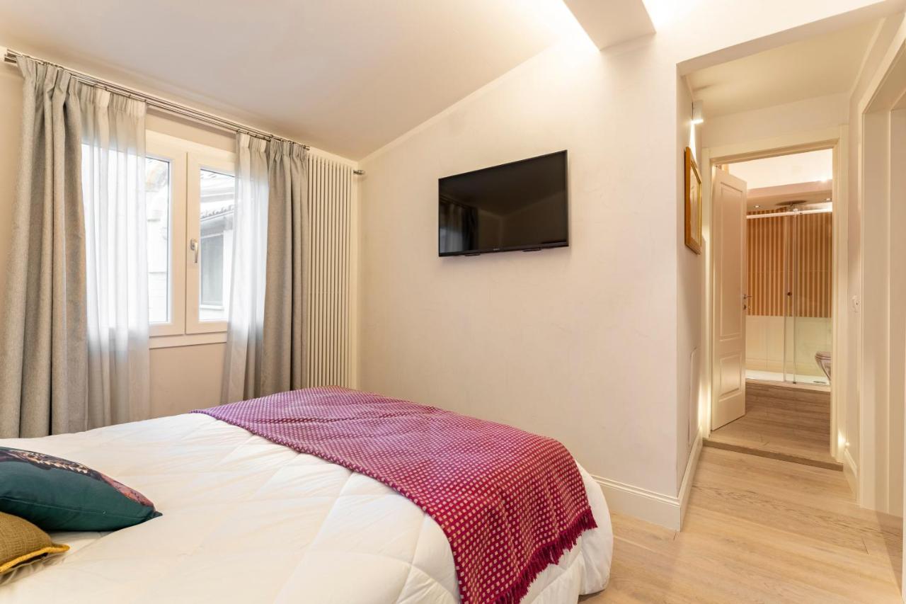 Art Apartment Luxury Sofia Suite Firenze Esterno foto