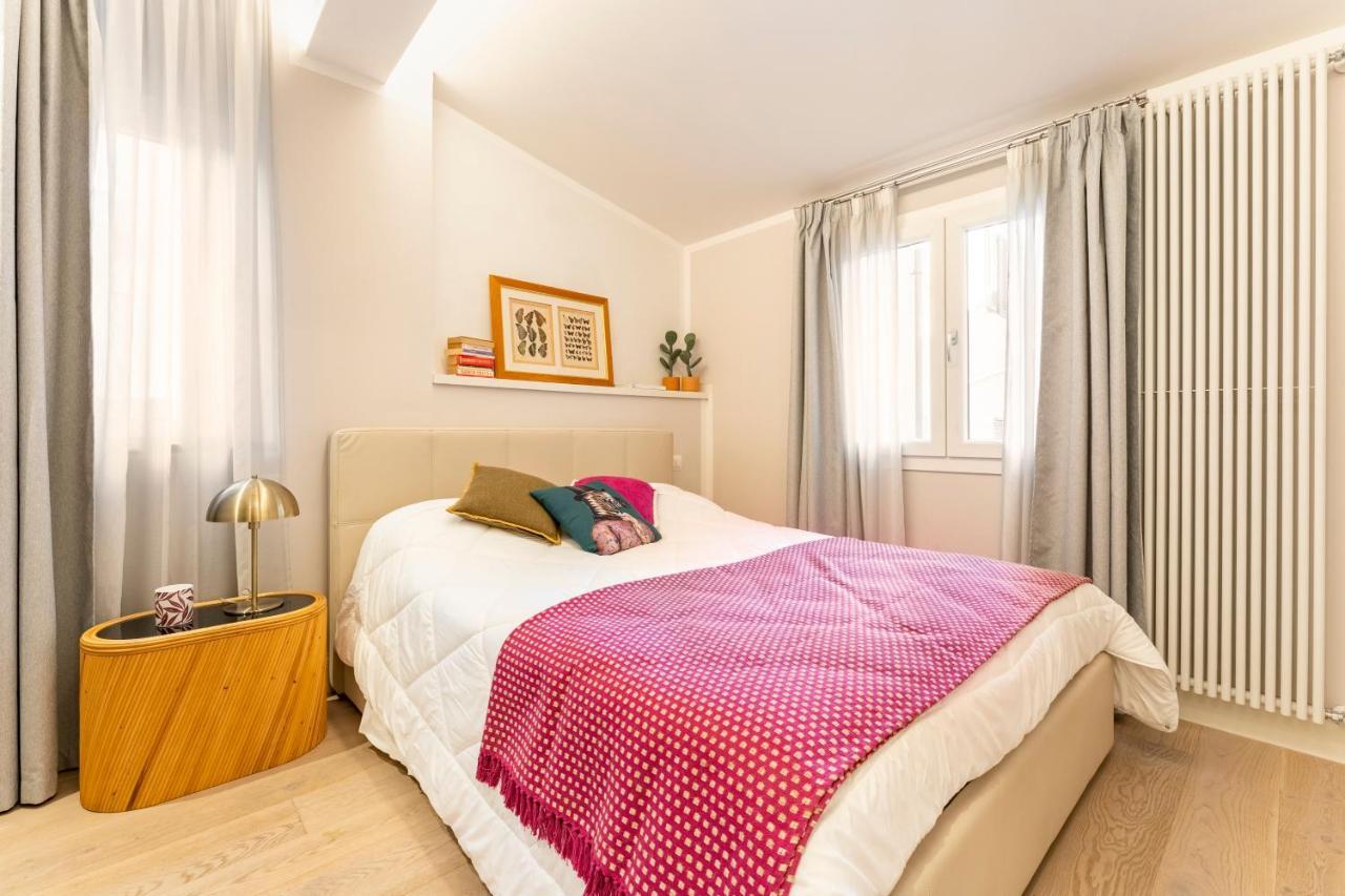 Art Apartment Luxury Sofia Suite Firenze Esterno foto