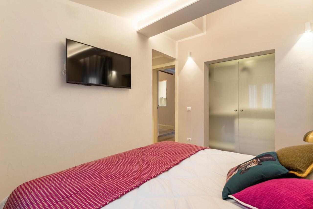 Art Apartment Luxury Sofia Suite Firenze Esterno foto