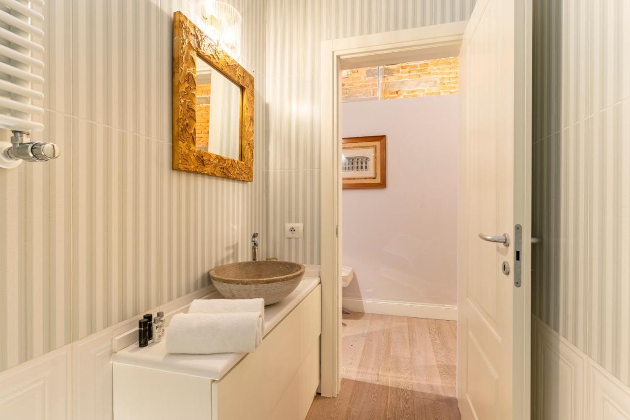 Art Apartment Luxury Sofia Suite Firenze Esterno foto