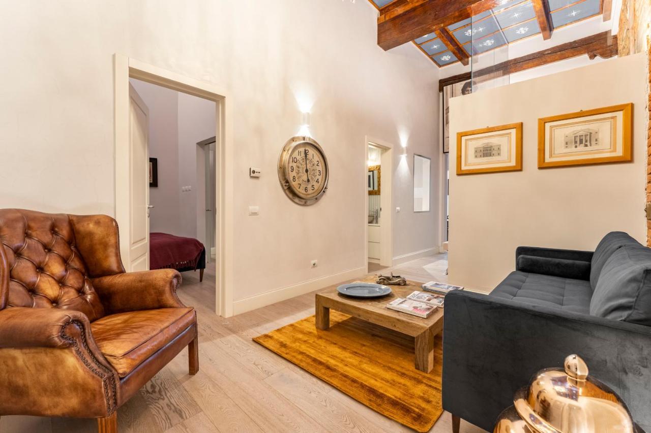 Art Apartment Luxury Sofia Suite Firenze Esterno foto